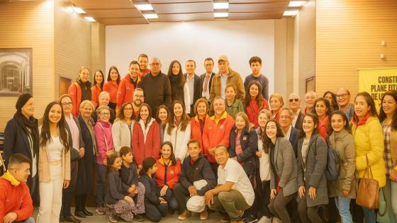 Ciudadanos participando en la rendición de cuentas de La Candelaria