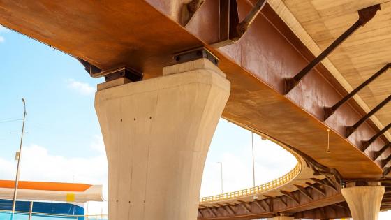 Puente en Bogotá con tecnología de aisladores sísmicos