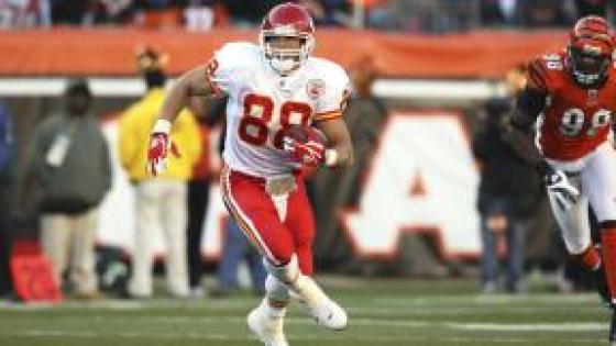  Tony Gonzalez - TE - 10,940 Receiving Yards