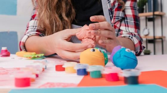 Taller de plastilina en el Planetario de Bogotá