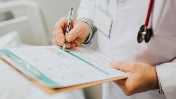 Imagen de referencia de exámenes médicos.