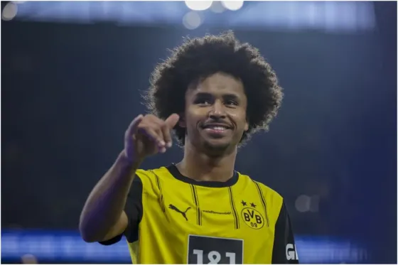 Adeyemi en su paso por el Borussia Dortmund. 