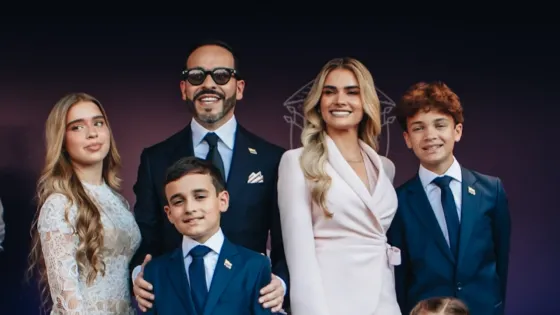 Abelardo De La Espriella y su familia.