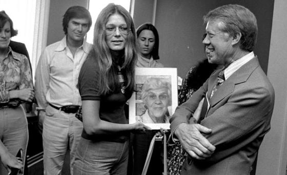 Gloria Steinem, ícono del feminismo, murió a los 92 años
