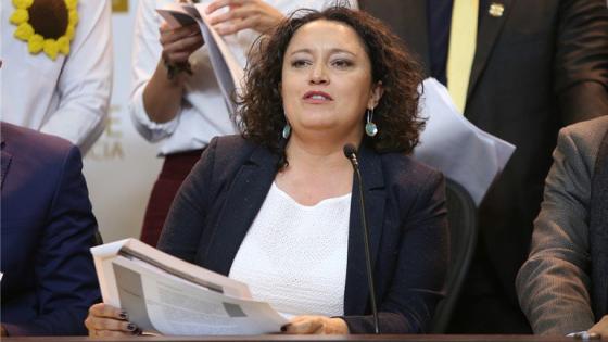 Angélica Lozano denuncia amenazas de muerte