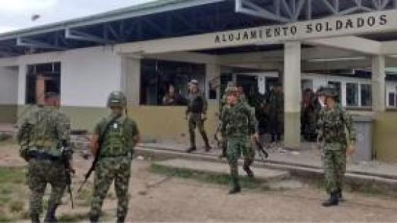 Atentado del ELN con explosivos en Puerto Jordán dejó un soldado muerto y siete heridos