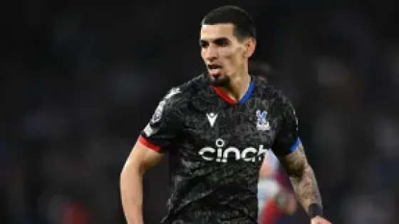 Daniel Muñoz en el XI ideal de la Premier