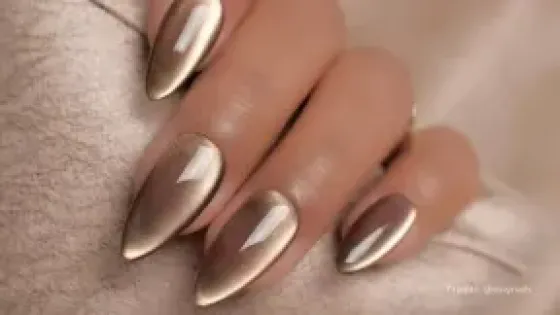 Uñas ojo de gato