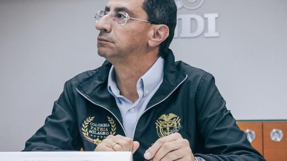 José
